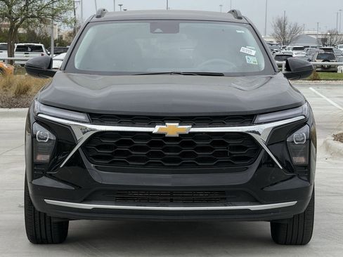 Certified 2025 Chevrolet Trax LT image 7