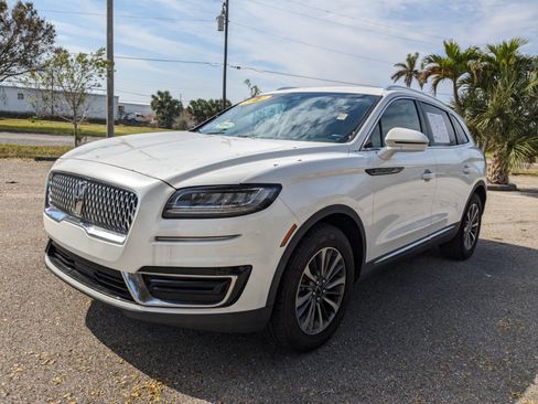Used 2020 Lincoln Nautilus FWD w/ Equipment Group 101A image 2