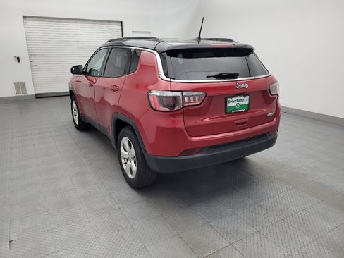 Used 2018 Jeep Compass Latitude w/ Popular Equipment Group FWD image 5