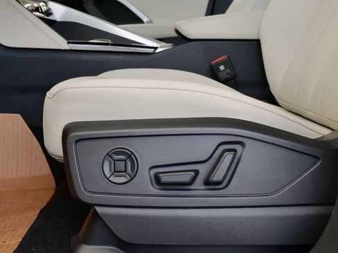 New 2025 Audi Q5 Premium image 11