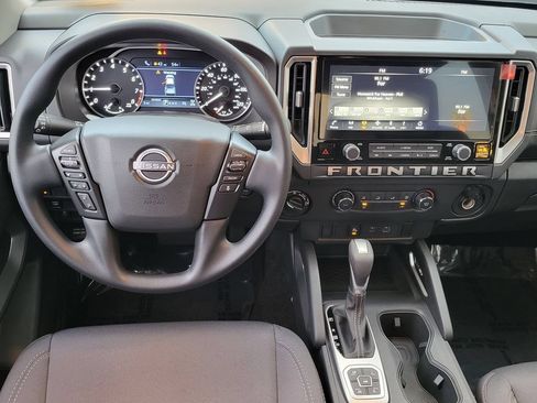 New 2026 Nissan Frontier SV w/ Tow Package AWD/4WD image 5