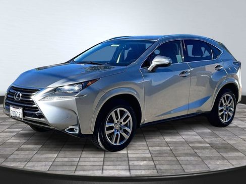 Used 2015 Lexus NX 200t FWD w/ Luxury Package image 12