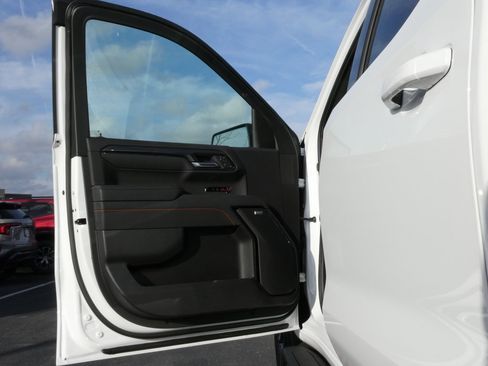 New 2026 GMC Sierra 1500 AT4 w/ AT4 Premium Package image 27