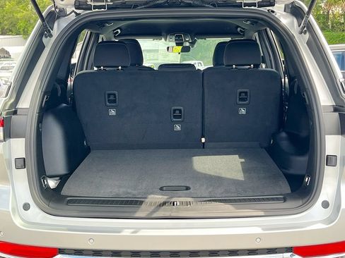 New 2026 Jeep Grand Cherokee Laredo AWD/4WD image 22