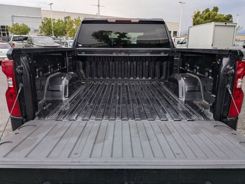 Used 2023 Chevrolet Silverado 1500 LT AWD/4WD image 30