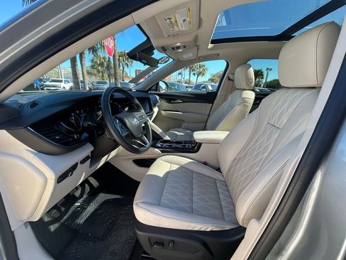Used 2023 Buick Envision Avenir image 13