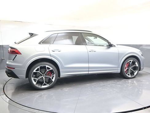 Used 2025 Audi RS Q8 performance w/ RS Design Package - Red AWD/4WD image 6