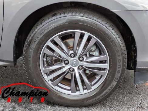 Used 2019 INFINITI QX60 Luxe w/ Essential Package image 12