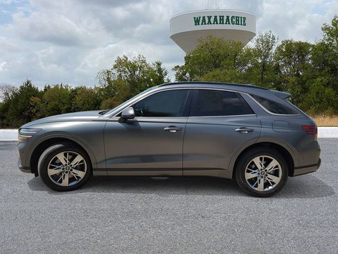 Used 2023 Genesis GV70 3.5T Sport w/ Sport Advanced Package AWD/4WD image 3