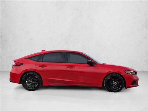 Used 2023 Honda Civic Sport image 4