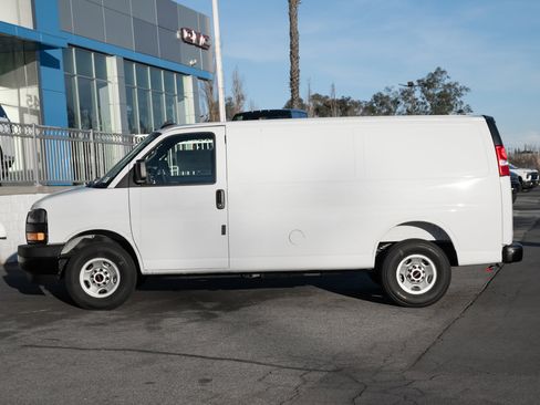New 2025 GMC Savana 2500 w/ Driver Convenience Package image 8
