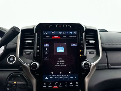 Used 2024 RAM 2500 Laramie w/ Protection Group AWD/4WD image 22