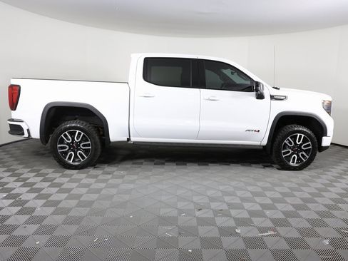 Certified 2024 GMC Sierra 1500 AT4 w/ Technology Package image 4