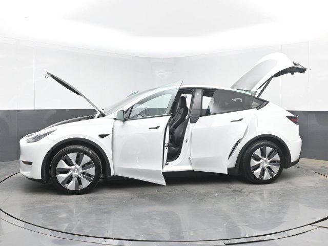 Used 2022 Tesla Model Y Long Range AWD/4WD image 50