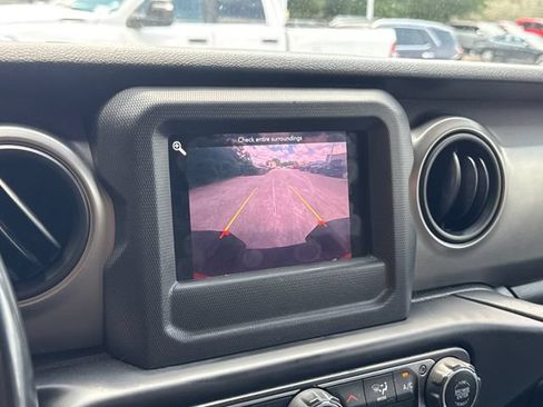 Used 2020 Jeep Gladiator Sport w/ Quick Order Package 24S AWD/4WD image 20