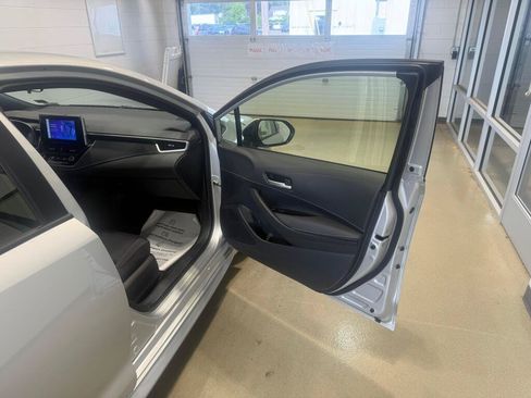 Used 2023 Toyota Corolla SE FWD image 10