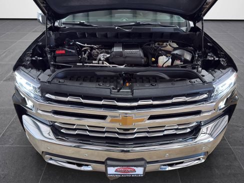 Used 2022 Chevrolet Silverado 1500 LTZ image 8