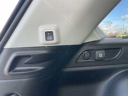 Certified 2023 Jeep Grand Cherokee Limited image 27