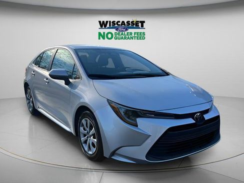 Used 2024 Toyota Corolla LE FWD image 18