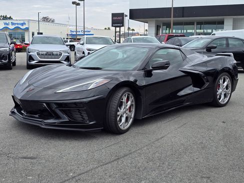 Used 2022 Chevrolet Corvette Stingray Preferred Conv w/ Z51 Performance Package RWD image 2