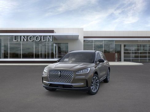 New 2025 Lincoln Corsair AWD w/ Equipment Group 101A image 2