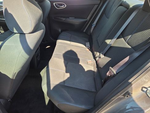 Used 2019 Nissan Sentra SR FWD image 10