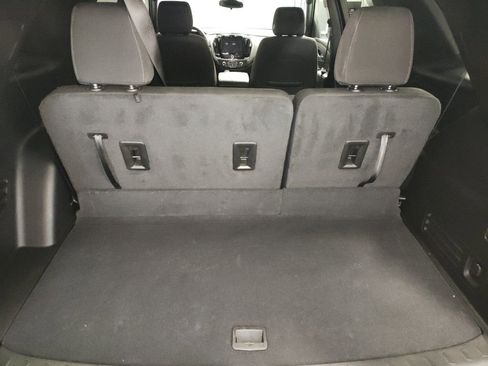 Used 2023 Chevrolet Traverse LT image 15