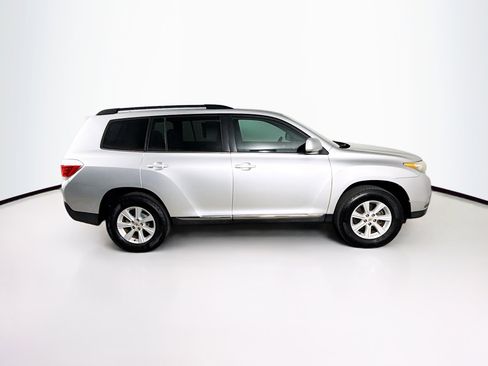 Used 2012 Toyota Highlander Base image 2