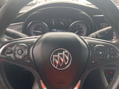 Used 2020 Buick Envision Essence image 16