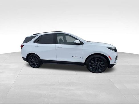 Certified 2024 Chevrolet Equinox RS w/ RS Leather Package image 12