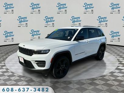 Used 2024 Jeep Grand Cherokee Altitude