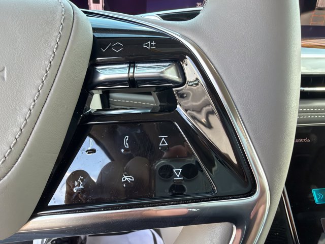 New 2026 Cadillac Escalade Platinum Sport AWD/4WD image 18