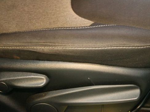 Used 2014 Jeep Cherokee Sport w/ Cold Weather Group image 12