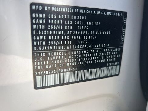 Used 2023 Volkswagen Tiguan SE R-Line AWD/4WD image 42