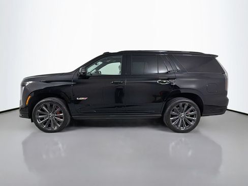 Used 2025 Cadillac Escalade V AWD/4WD image 8
