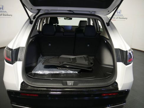 New 2026 Honda HR-V EX-L image 9