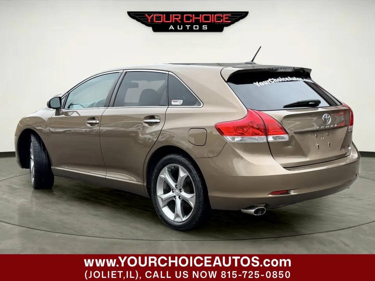 Used 2010 Toyota Venza AWD image 3