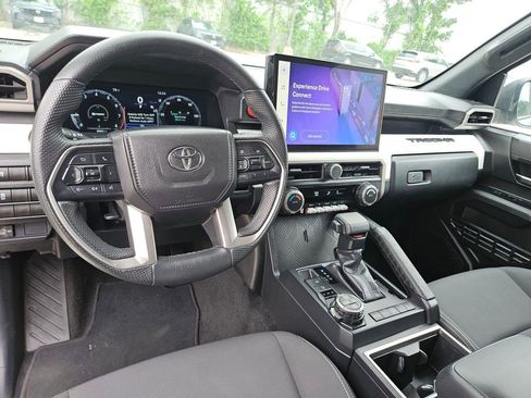 Used 2024 Toyota Tacoma TRD Off-Road AWD/4WD image 16