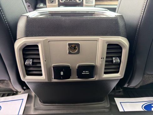 Used 2019 Ford F150 Lariat w/ Equipment Group 502A Luxury AWD/4WD image 18