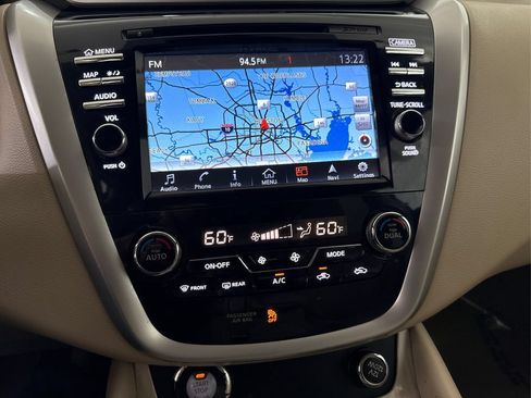 Used 2015 Nissan Murano SV AWD/4WD image 39