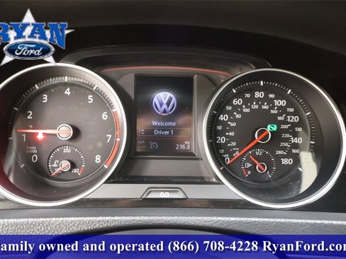 Used 2019 Volkswagen GTI SE image 19