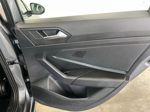 Certified 2022 Volkswagen Jetta SE image 25