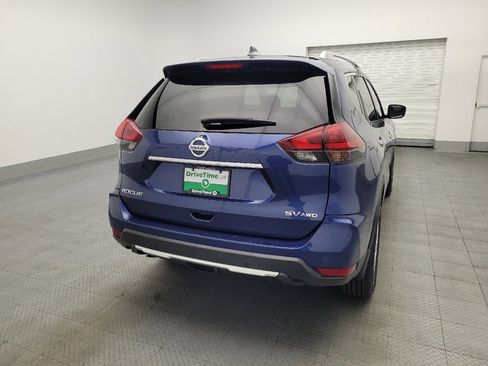 Used 2020 Nissan Rogue SV image 7