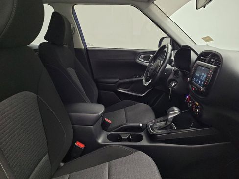 Used 2021 Kia Soul GT-Line image 21
