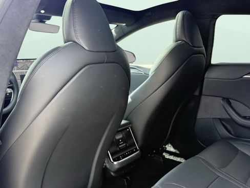 Used 2024 Tesla Model S AWD/4WD image 32