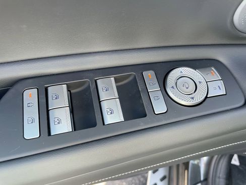 New 2025 Genesis GV80 2.5T Prestige image 36