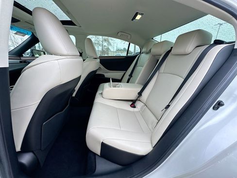 Used 2025 Lexus ES 350 350 image 32