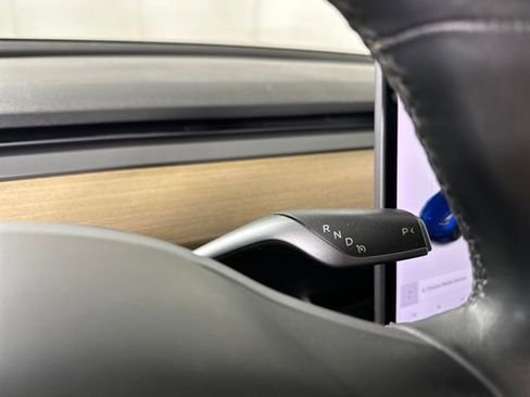 Used 2018 Tesla Model 3 Long Range image 17