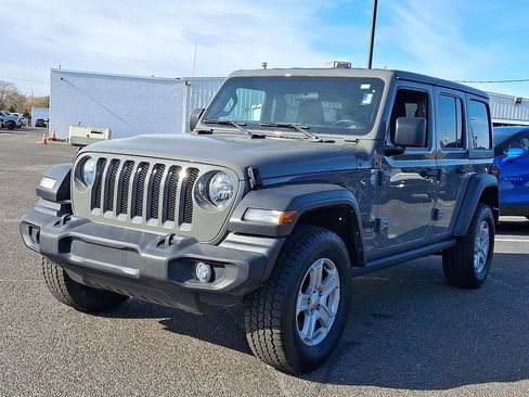 Used 2021 Jeep Wrangler Unlimited Sport AWD/4WD image 5
