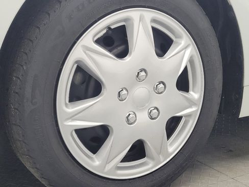 Used 2022 Toyota Corolla LE image 31